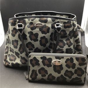 Coach Ocelot Margot Carry All Blue Purse & Wallet Set